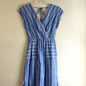 Wonderful three-season dress!